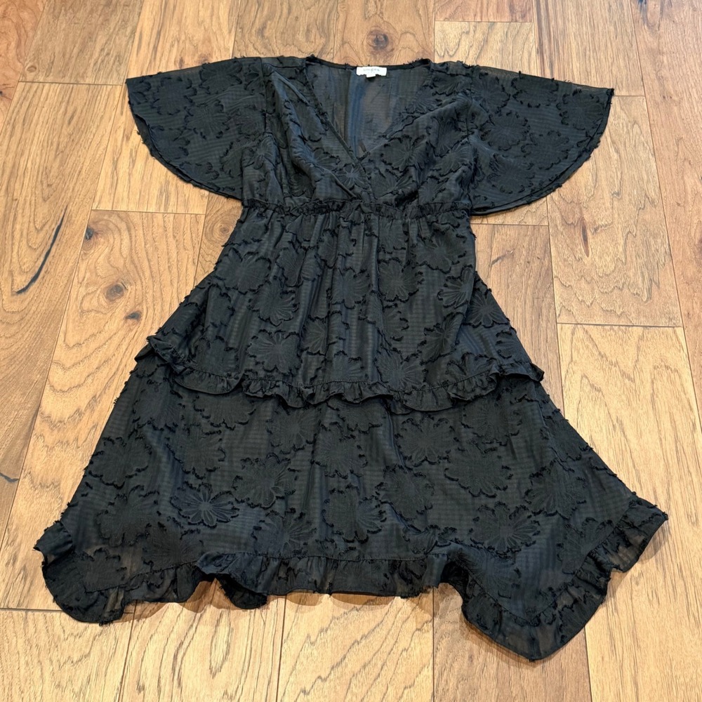 Umgee‎ Black Floral Eyelash Flutter Sleeve Tiered Mini Dress A0595 Medium